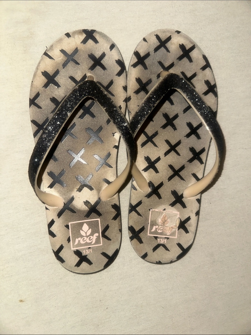 Kids OS Reef Beige Flip Flop Sandals with Black Glitter Straps